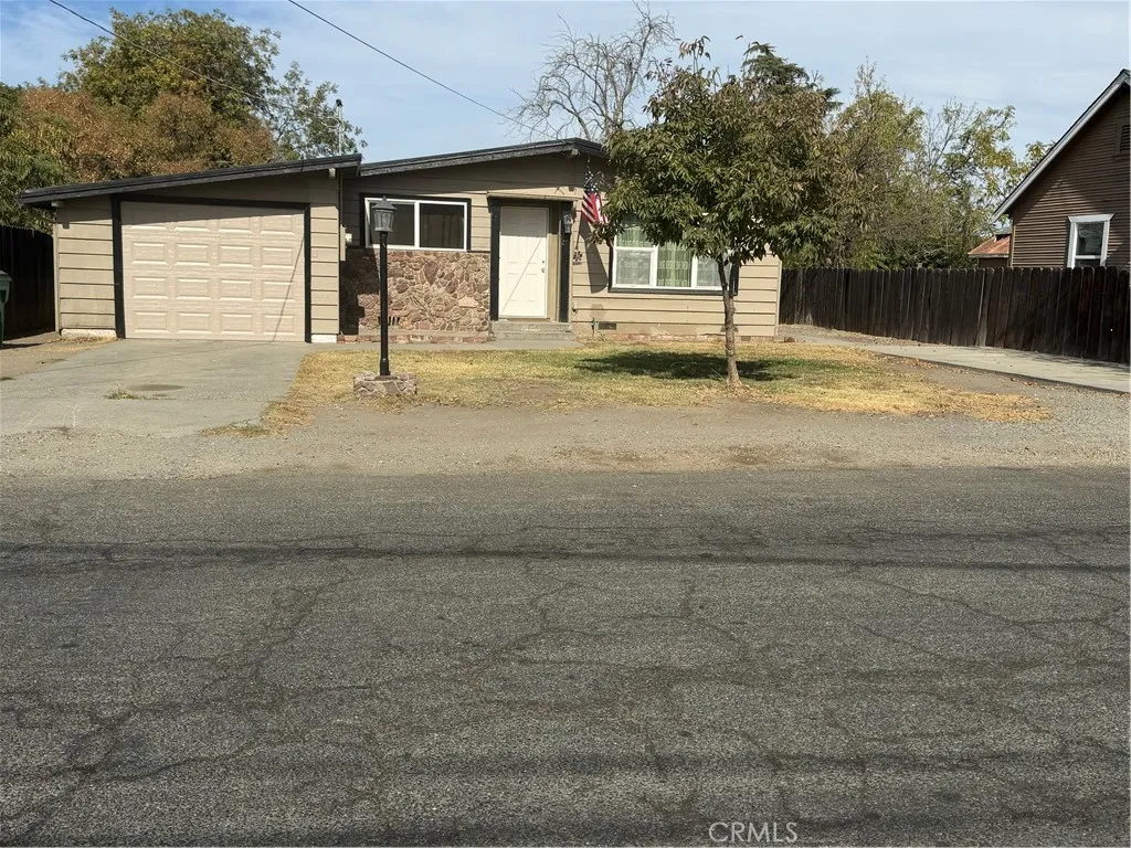 15 E Swift — photo