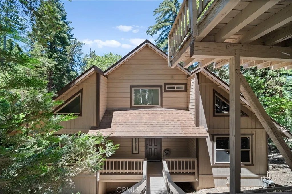 574 Mill Court — photo