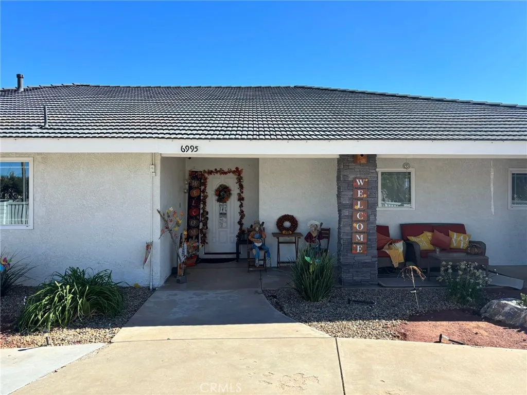 6995 Summit Valley Road, Hesperia, CA 92345 — photo 3