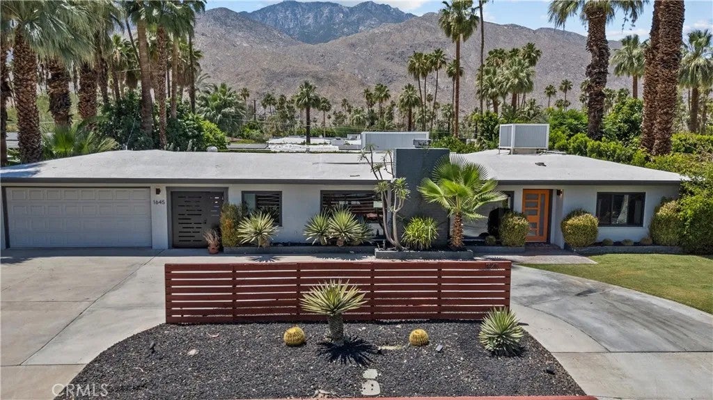 1645 S Sunrise Way — photo