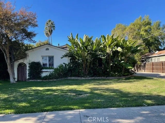 6709 Vesper — photo