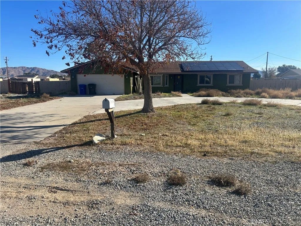 15395 Apache — photo