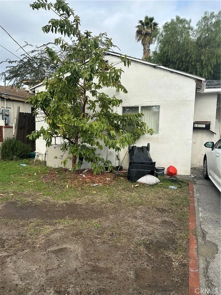 18535 Bryant — photo
