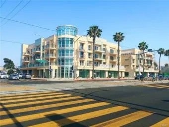 1598 Long Beach — photo