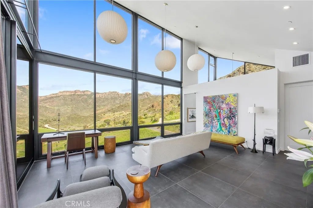 10120 Yerba Buena Road — photo
