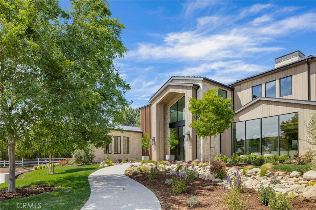 24105 Hidden Ridge Road, Hidden Hills, CA 91302 — photo 2