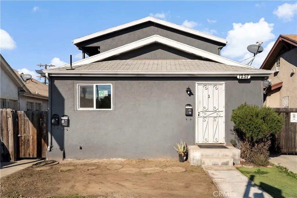 1257 W Vernon — photo