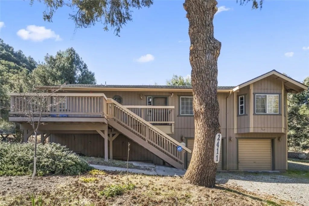 2411 Glacier Drive — photo