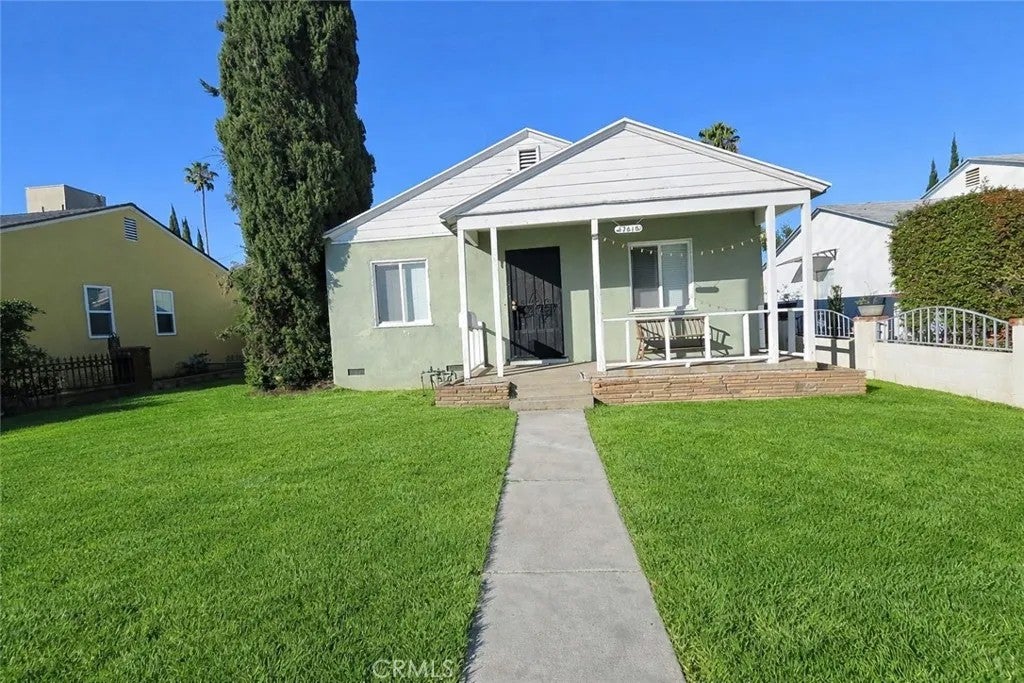 17415 Burbank Drive — photo