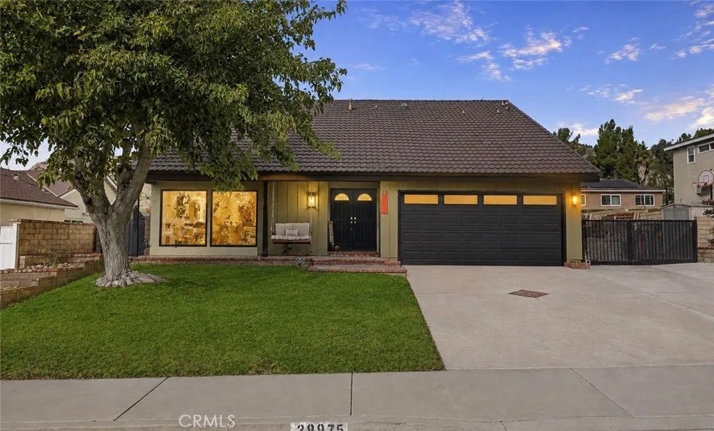 28975 Lotusgarden Dr — photo