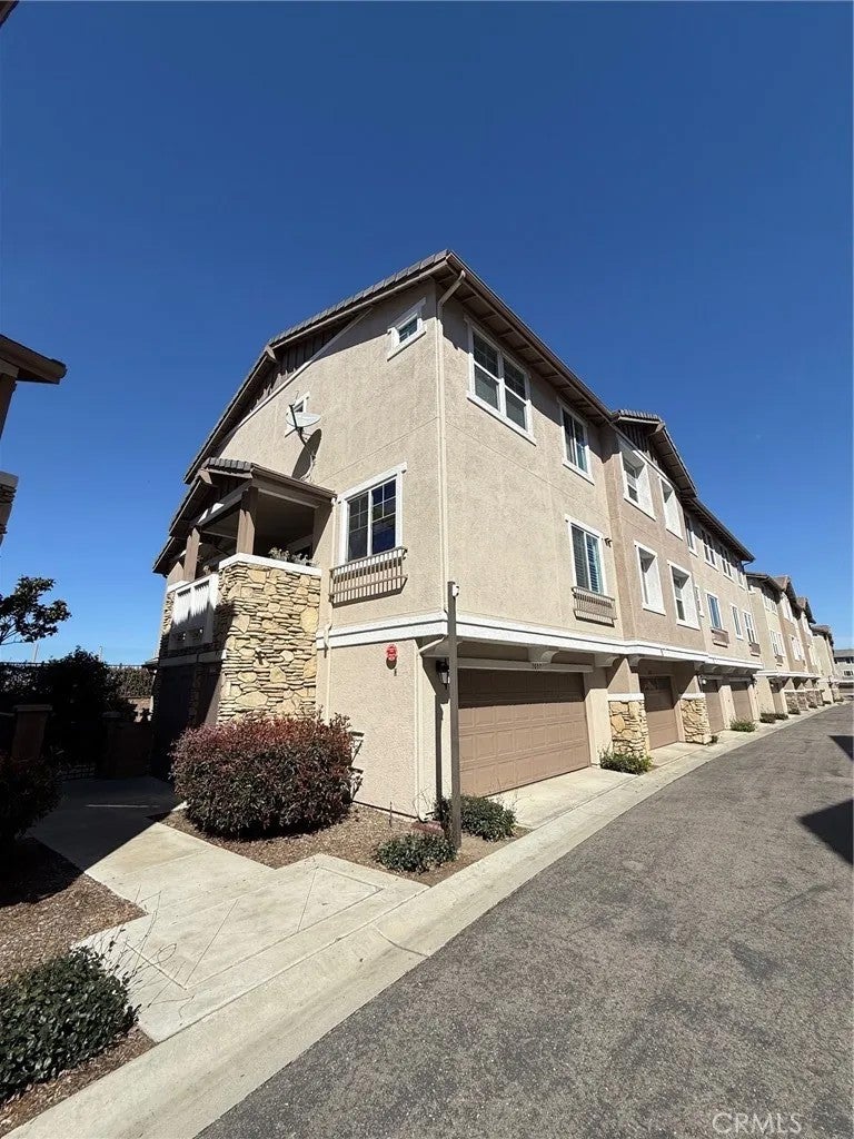 3037 Cole Grade — photo