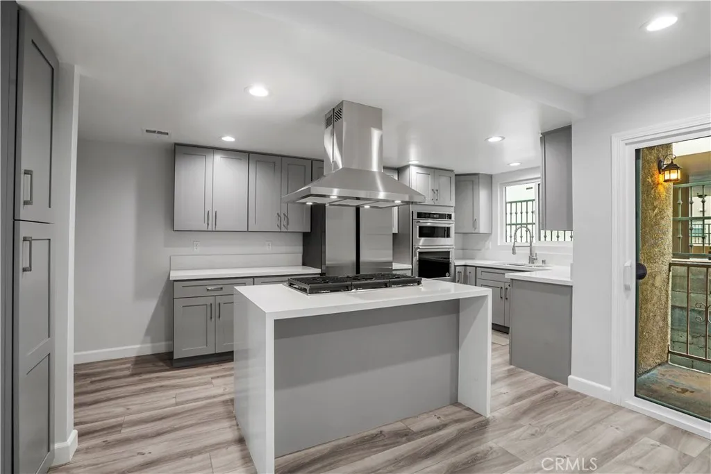227 E Burbank #C, Burbank, CA 91502 — photo 2