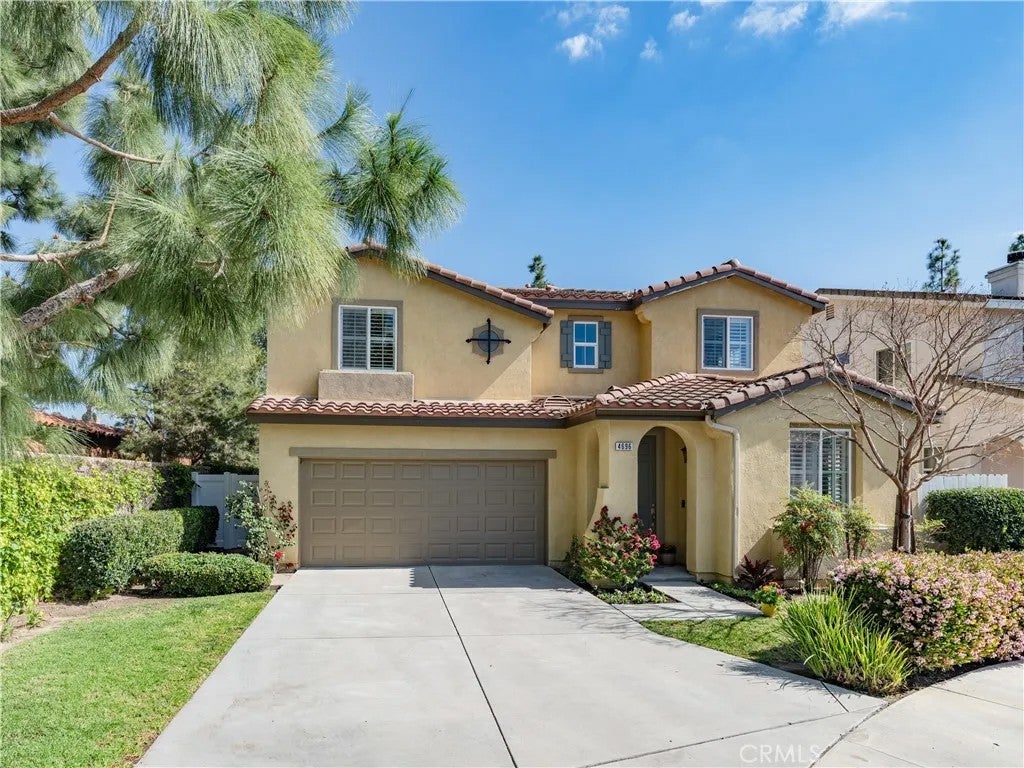 4696 Refugio Court — photo
