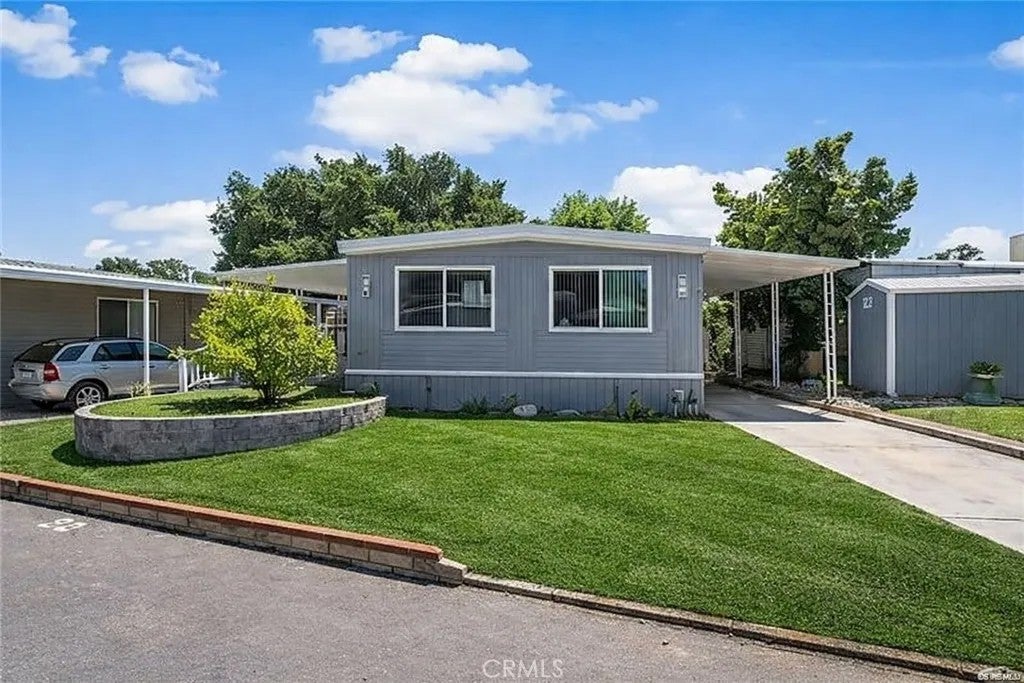 11401 Topanga Canyon 56 — photo