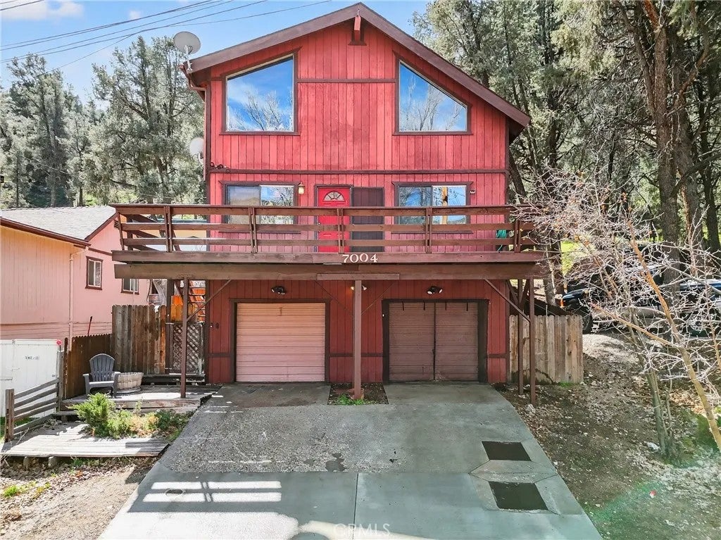 7004 Foothill Drive — photo