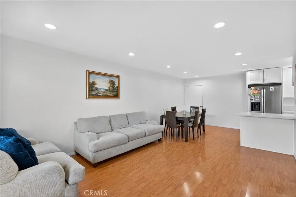7826 Laurel Canyon Boulevard 17 — photo