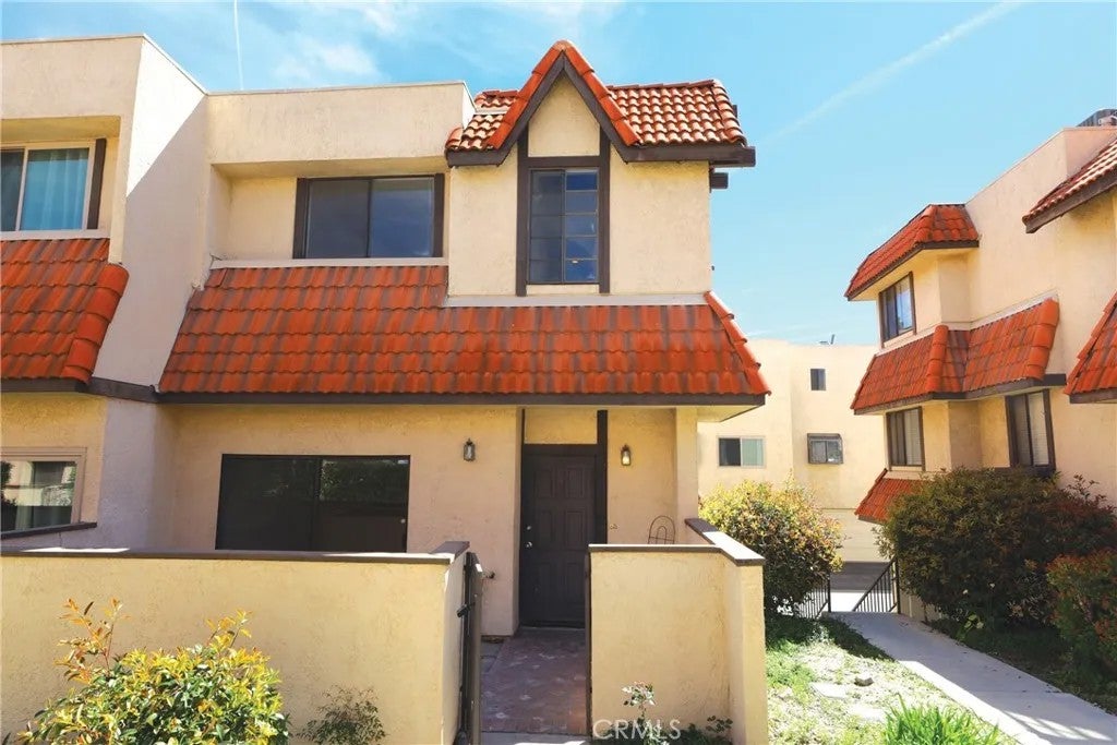 27623 Nugget Dr #4 Drive 4 — photo