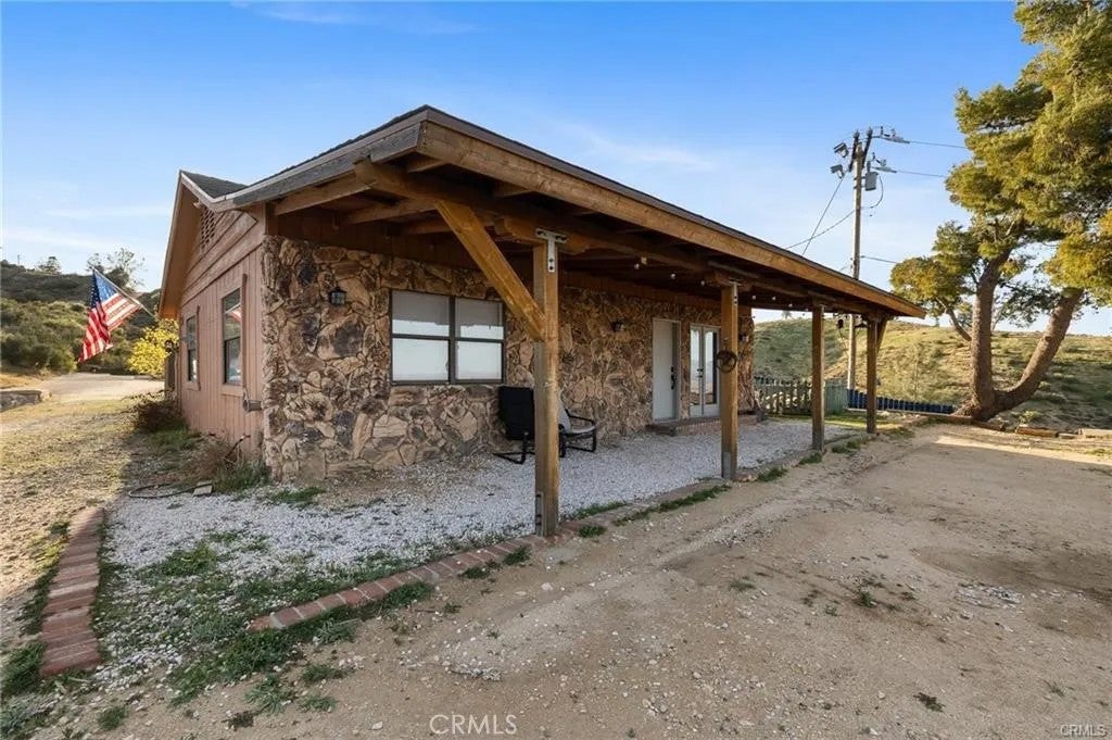 46417 Kings Canyon Road — photo
