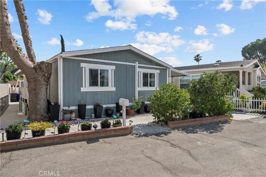 29021 Bouquet Canyon 207 — photo