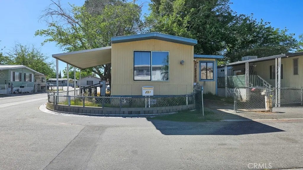 45800 Challenger Way 251 — photo