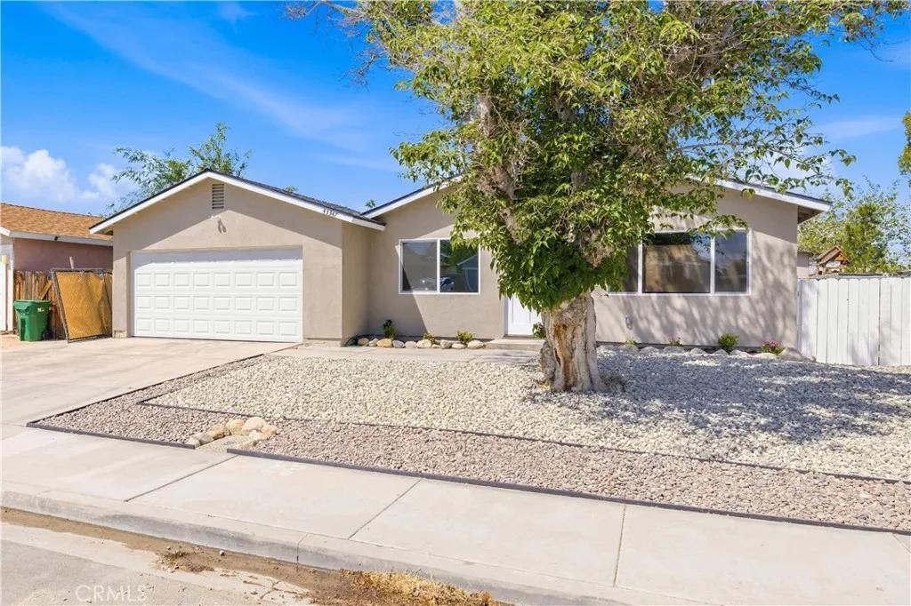 43347 Echard, Lancaster, CA 93536 — photo 2