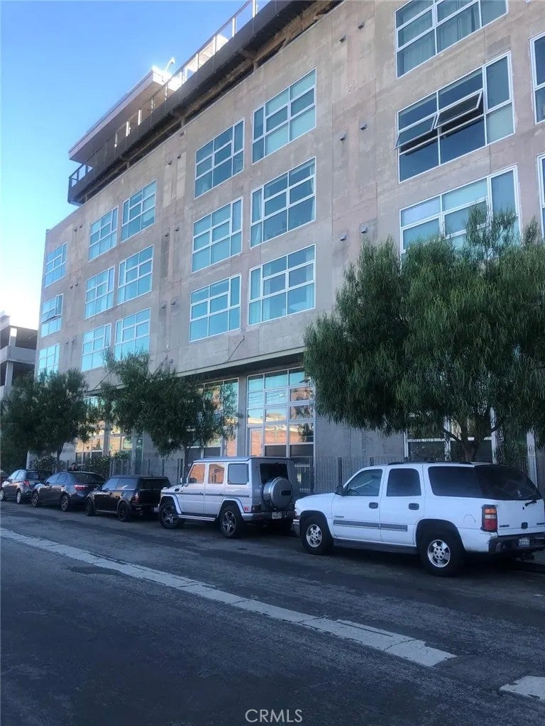 510 S Hewitt Street 515 — photo