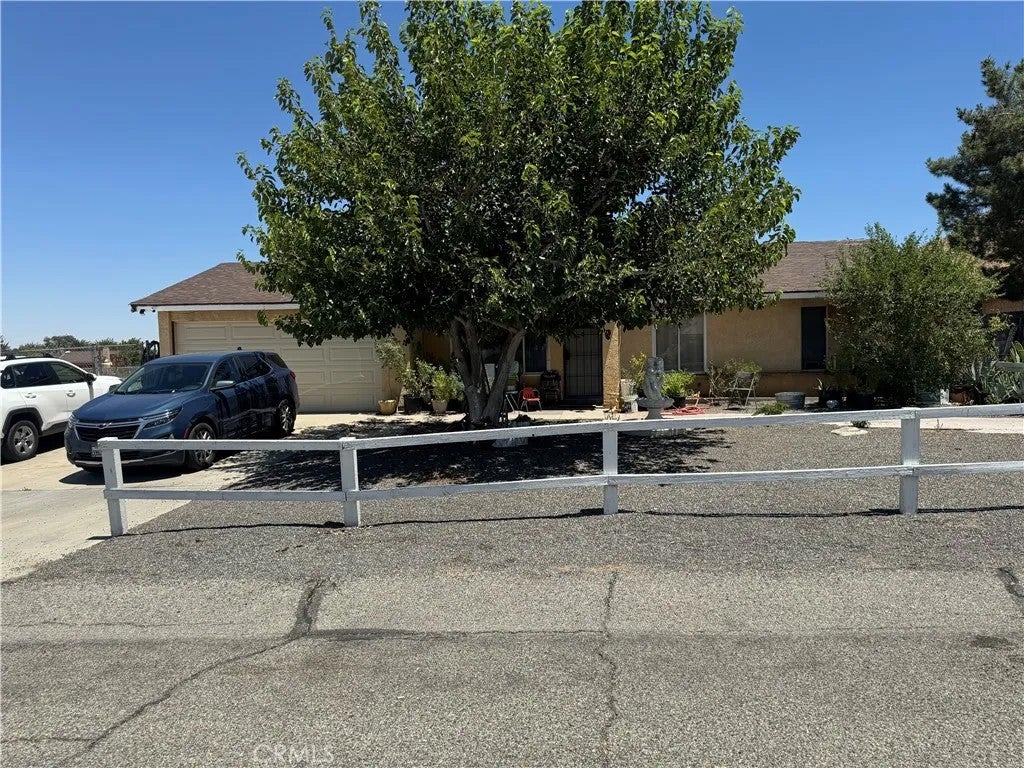 40044 Ridgemist St — photo