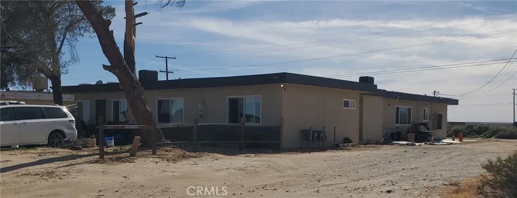 13401 Davenport — photo