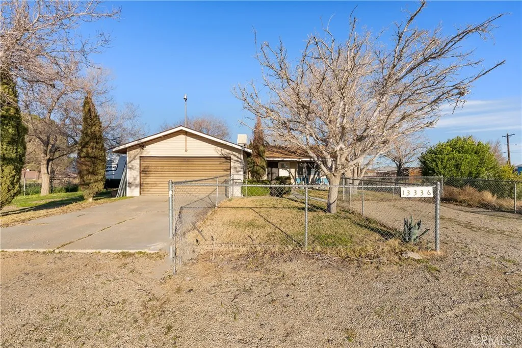 13336 Clement, Edwards, CA 93523 — photo 2