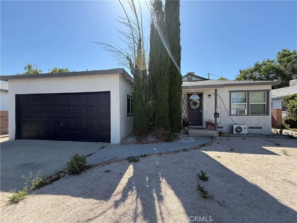 38321 Rosemarie Street — photo