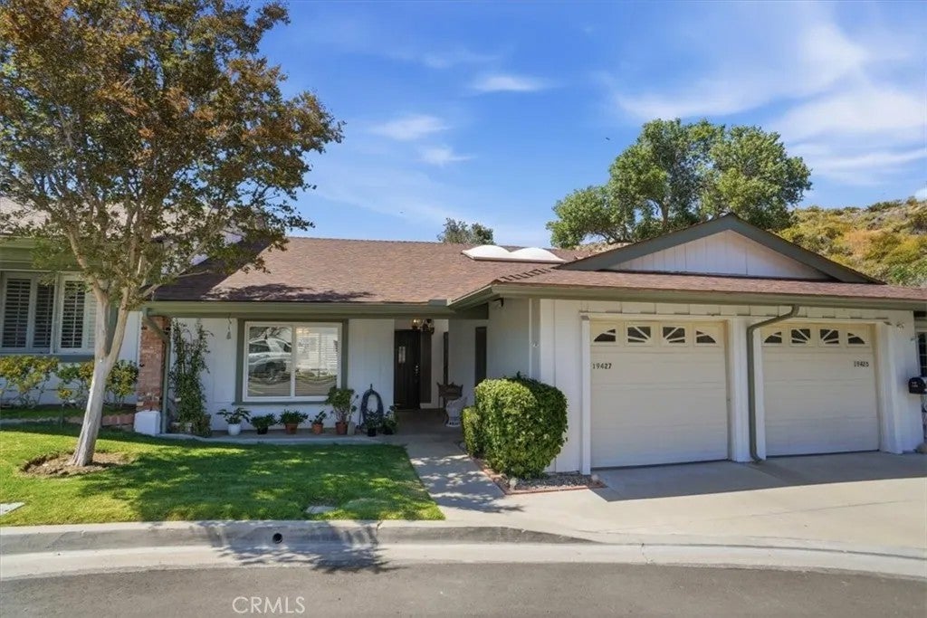 19427 Oak Crossing — photo