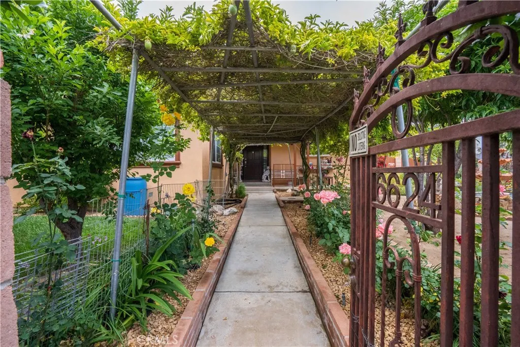 6624 Rhea, Reseda, CA 91335 — photo 3