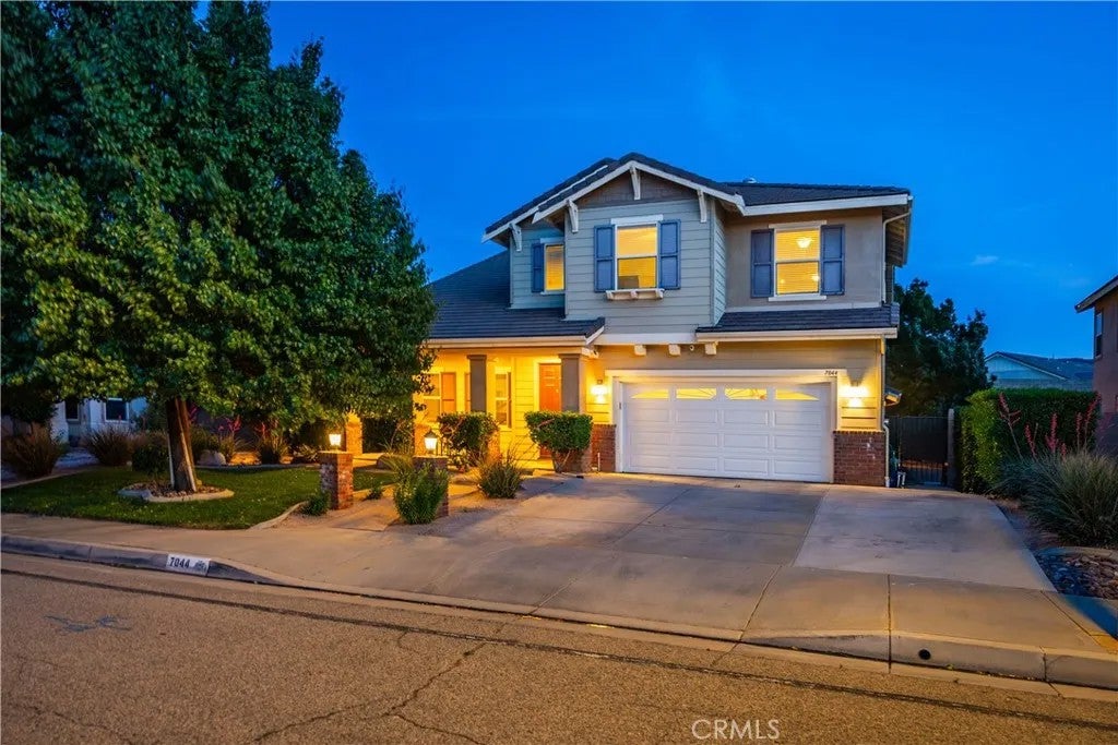 7044 Lyric Avenue — photo