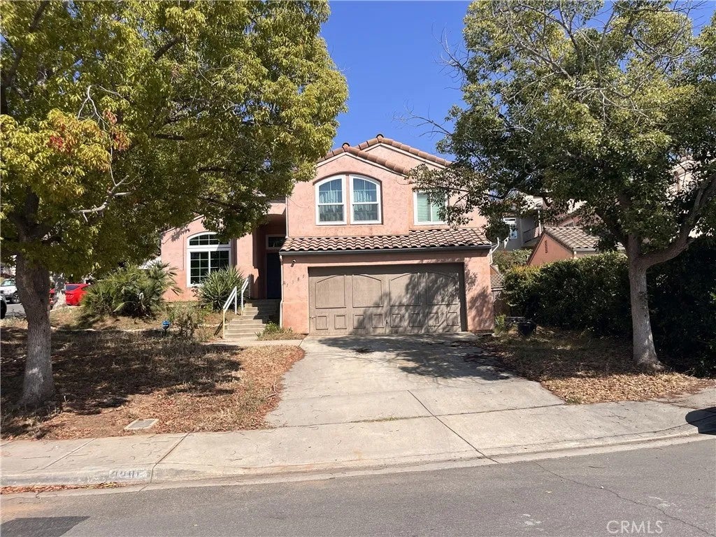1381 Gilmore Place — photo