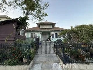 1457 W 25th — photo