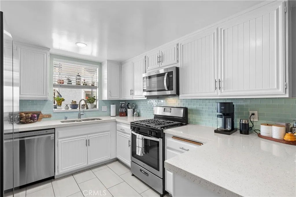 26926 Flo Lane 419 — photo