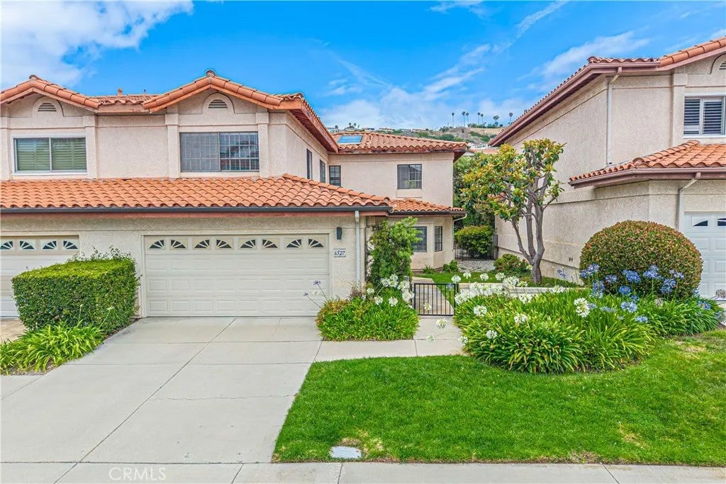 6527 Beachview Drive — photo