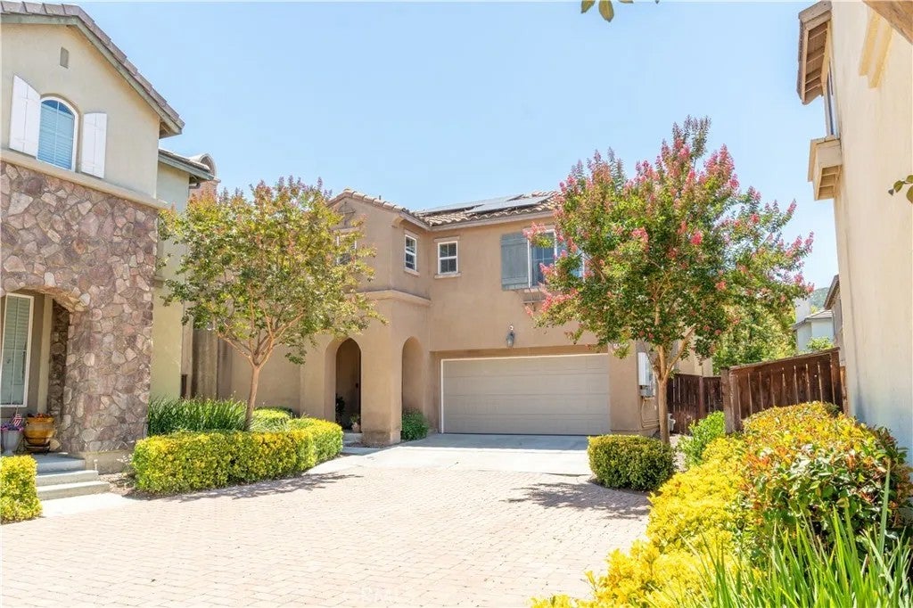 45776 Klamath Court — photo