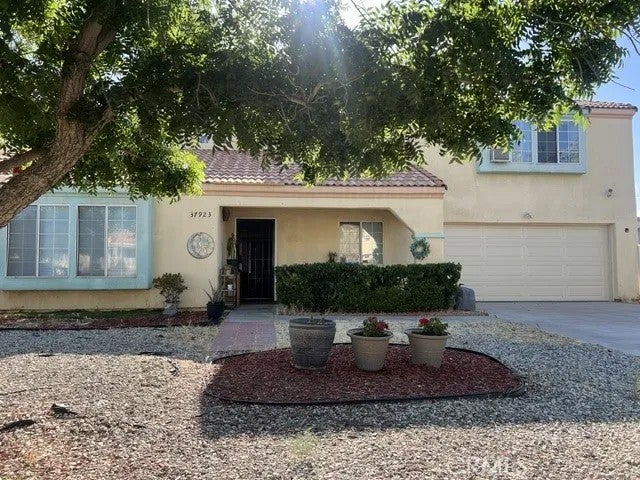 37923 Amethyst Street — photo