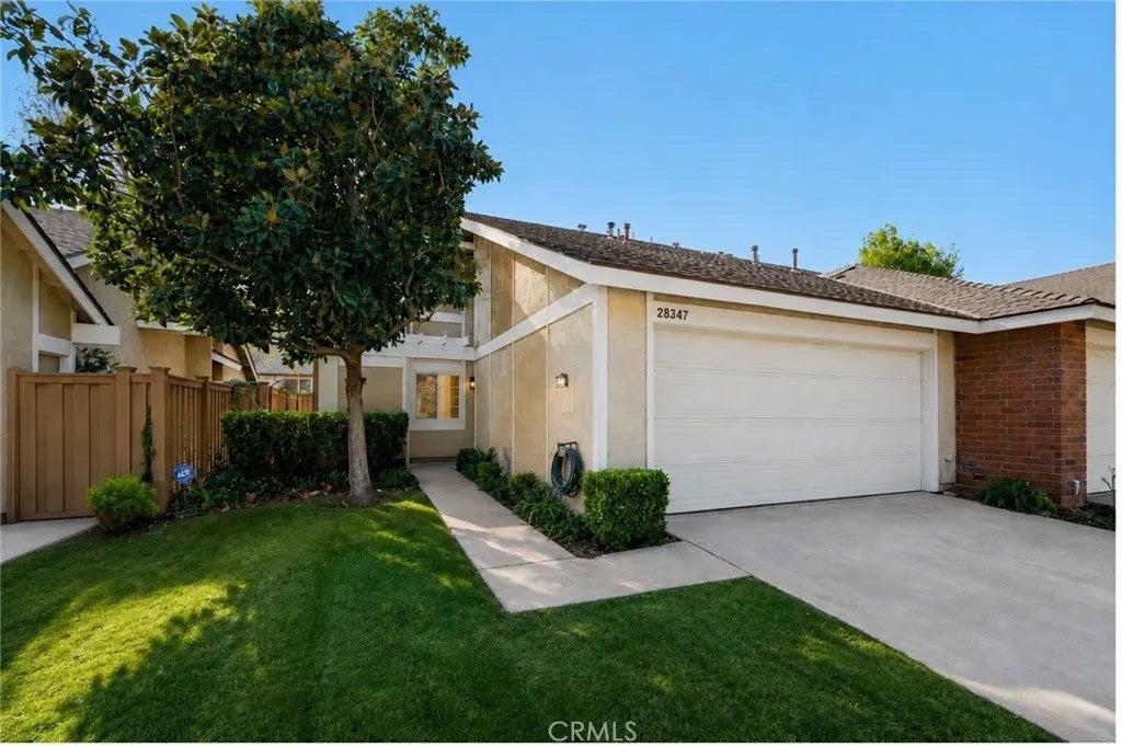 28347 Connie Court — photo