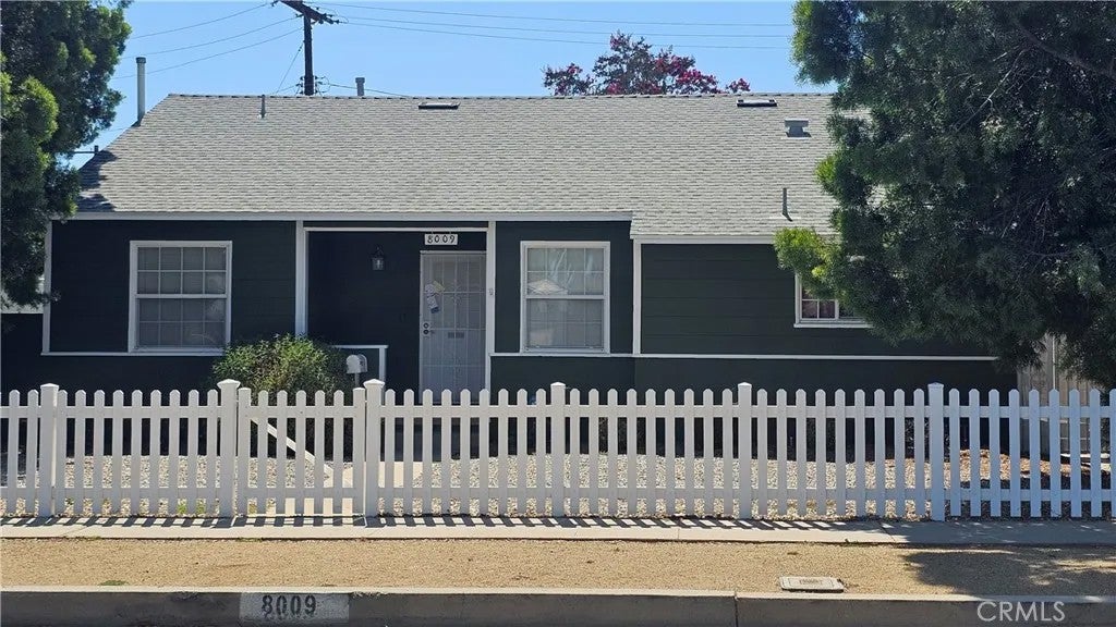 8009 Aldea — photo