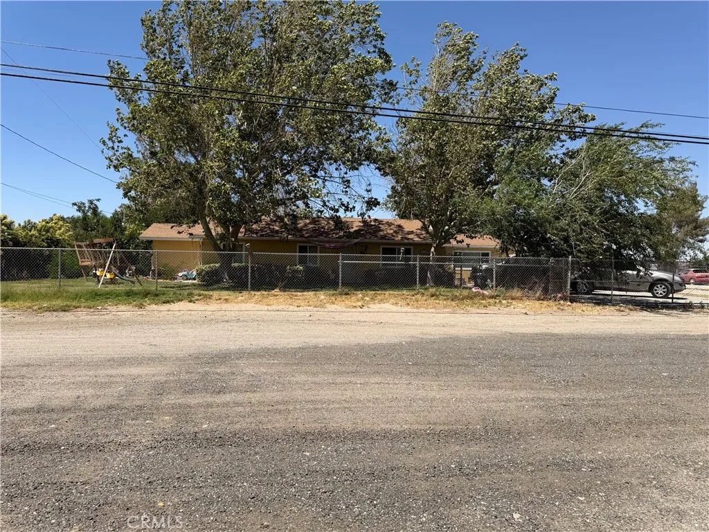 3153 E Avenue H4 — photo