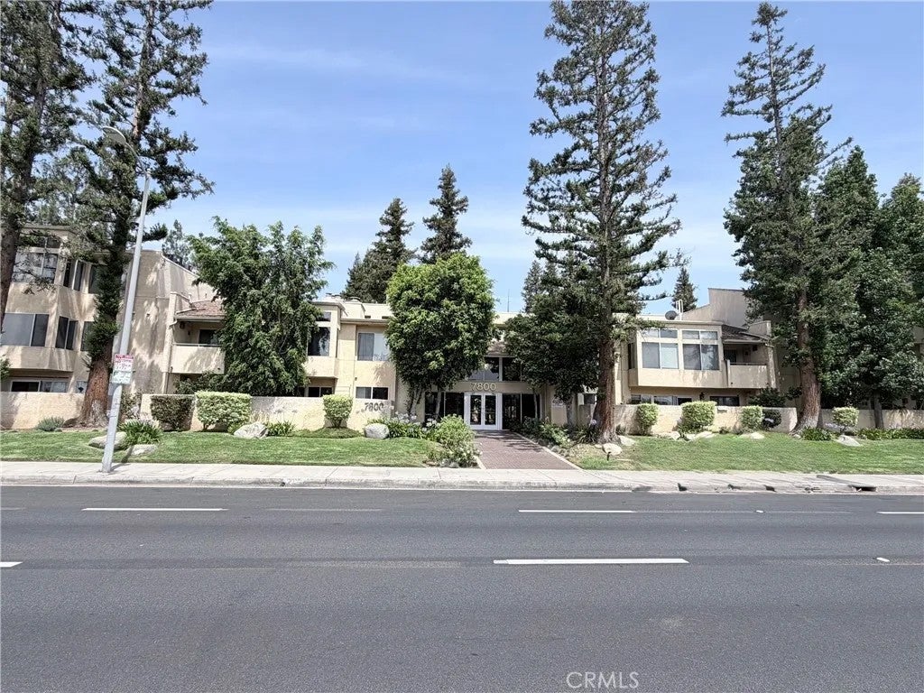 7800 Topanga Canyon Blvd 116 — photo