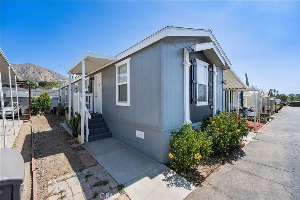16079 Yarnell St B20 — photo
