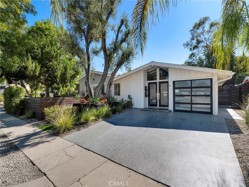 6213 Lubao — photo