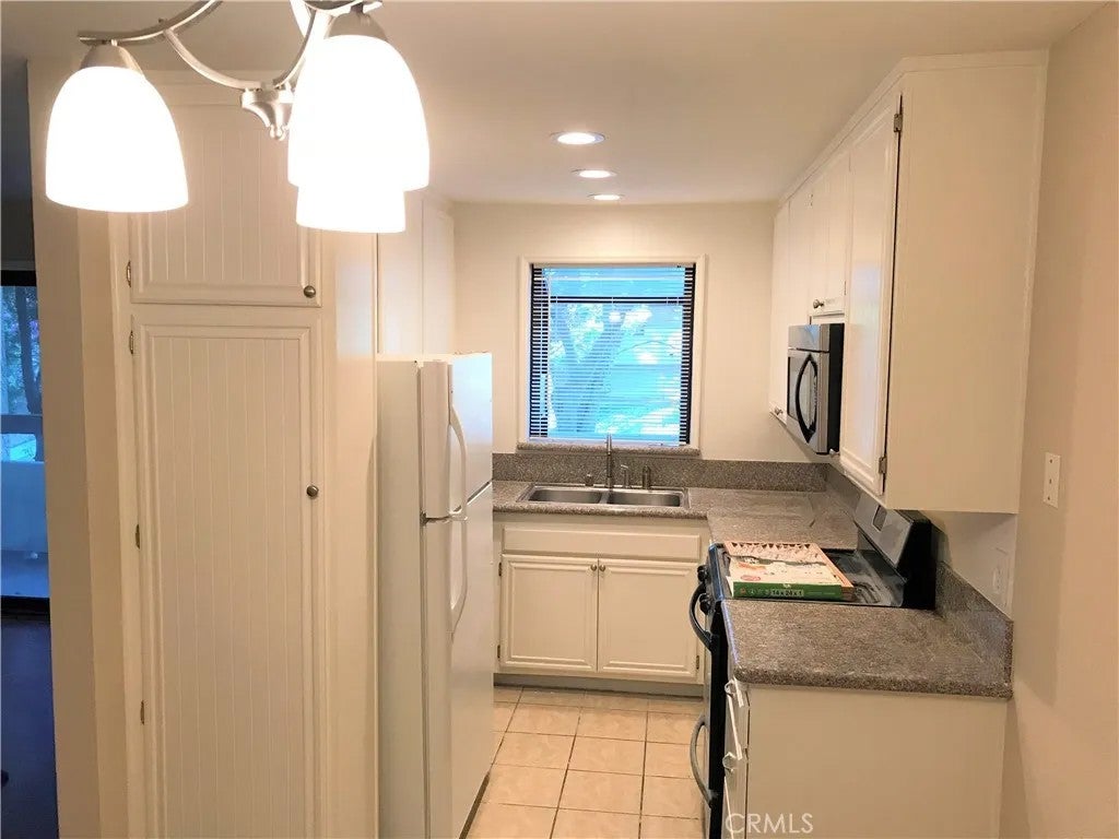 27929 Tyler Lane 743 — photo
