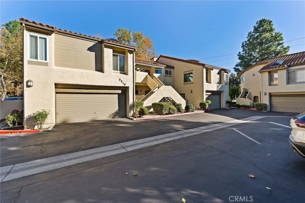 3210 Darby Street 102 — photo