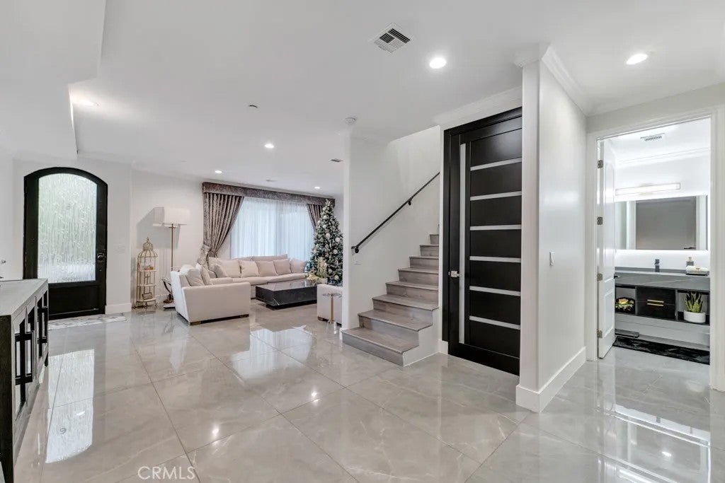 11145 Sunshine Terrace 106 — photo