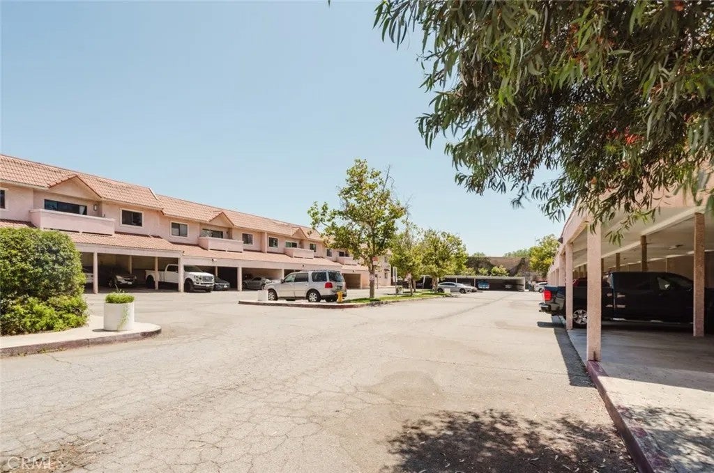 10943 Laurel Canyon 14 — photo