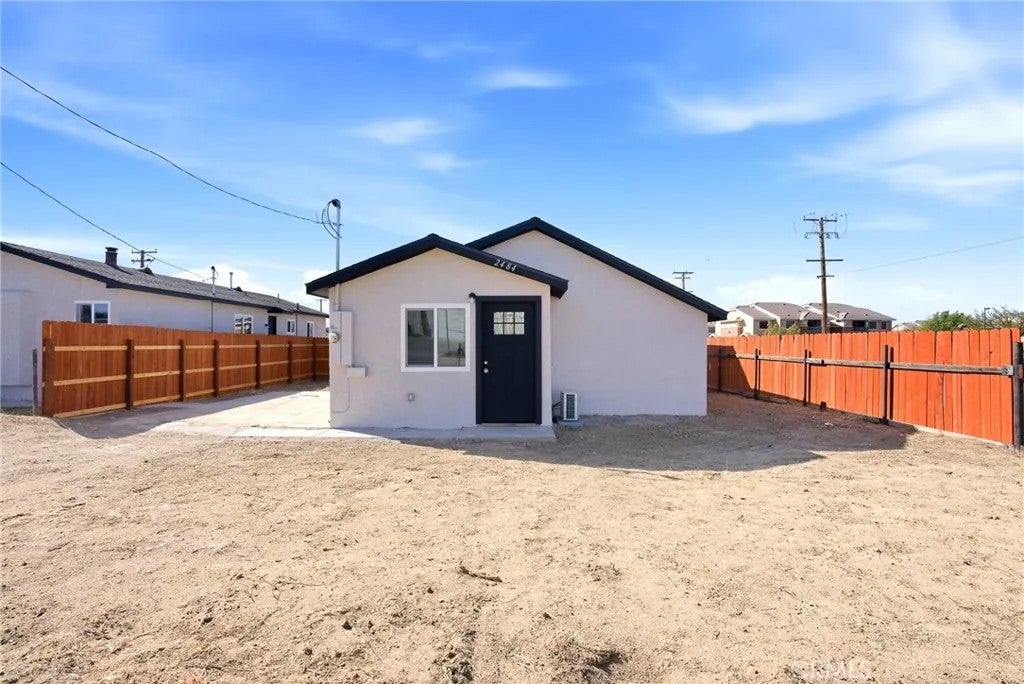2484 Nadean — photo